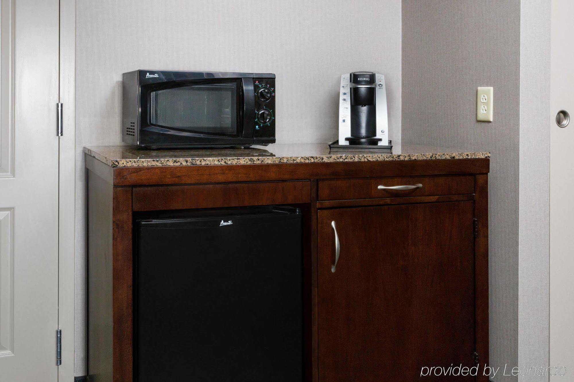 Hilton Garden Inn Аннаполис Экстерьер фото
